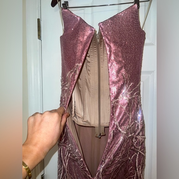 Juan Carlos Pinera Couture Gown - Picture 6 of 7